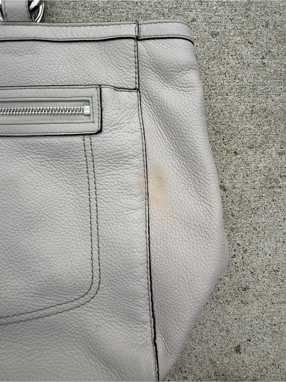 2010 White/Cream Pebbled Leather Coach Shoulder Bag